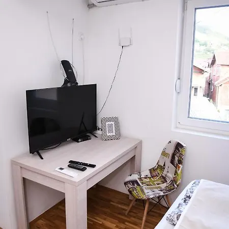 Apartament Demir *