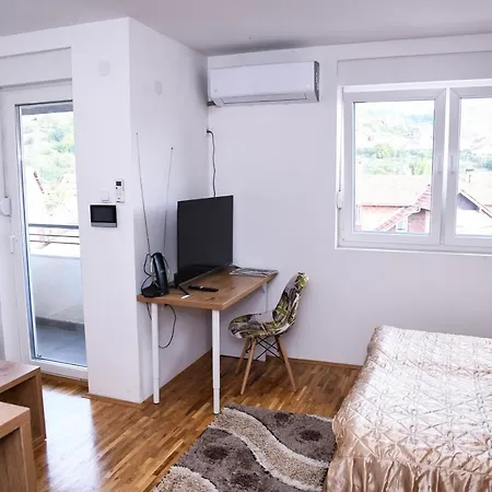 Demir Apartment *