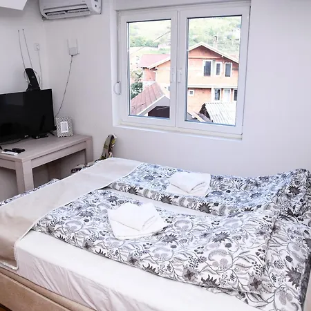 Demir Apartment *